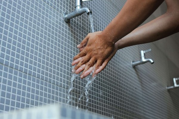 Quelles sont les étapes de réalisation de la grande ablution ?